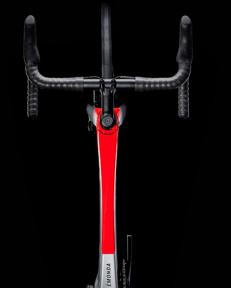 Trek Emonda SL 6 105 Di2 Road Race Bike 2023 in Quicksilver Red-4